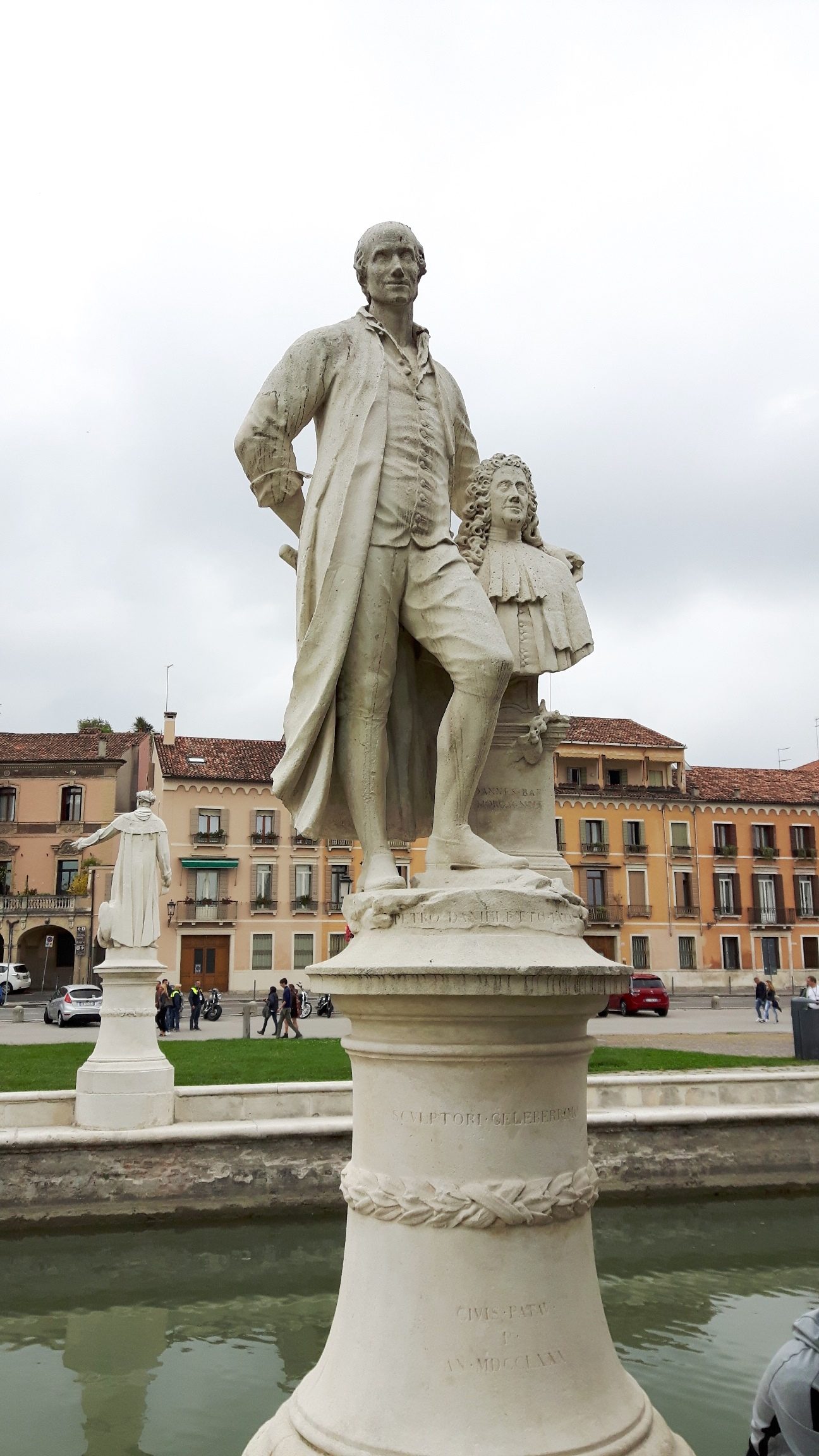 Pietro Danieletti's monument (2016), Padua (1).jpg